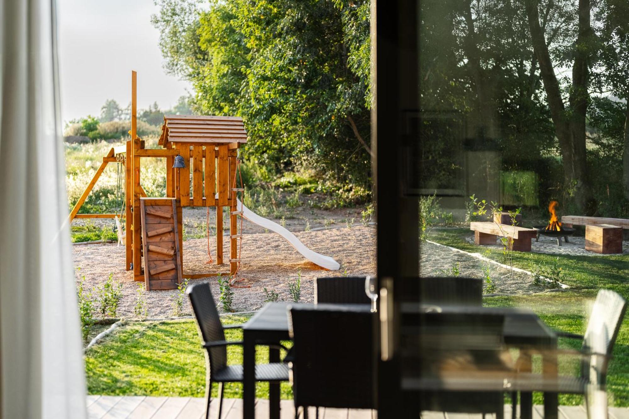 Villa Roubenka "Tam Kde Lisky Davaji Dobrou Noc" Černý Důl Exterior foto